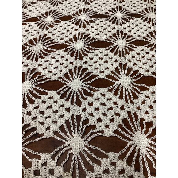Vintage Crochet Bedspread Or Tablecloth - 42x40” - Picture 5 of 8